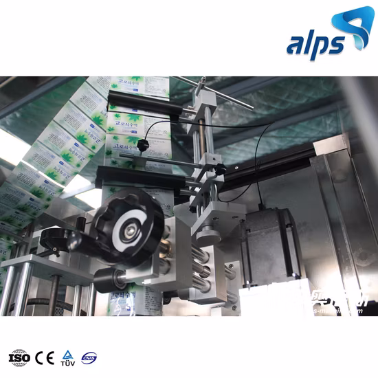 Automatische Schrumpfetikettiermaschine für Wassersaftflaschen aus Kunststoff mit PVC-Etikettenhülse